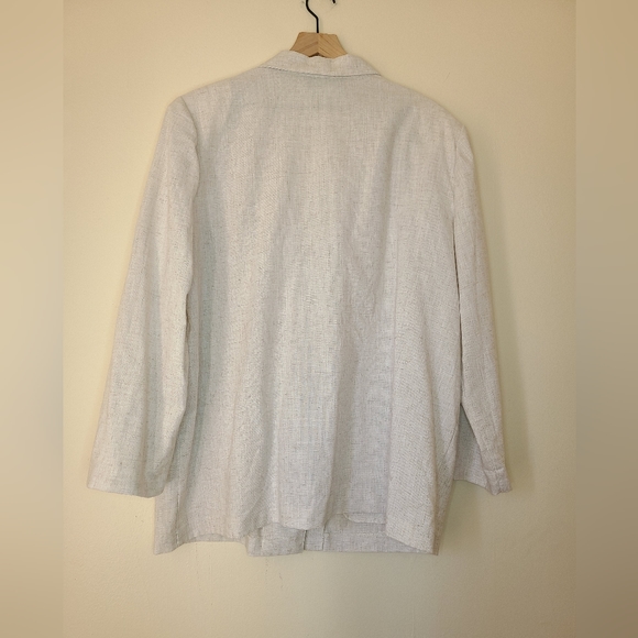 Sag Harbor cream linen Jacket - Picture 2 of 7